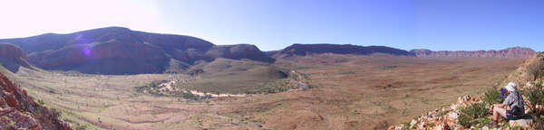 Ormiston Pound panorama